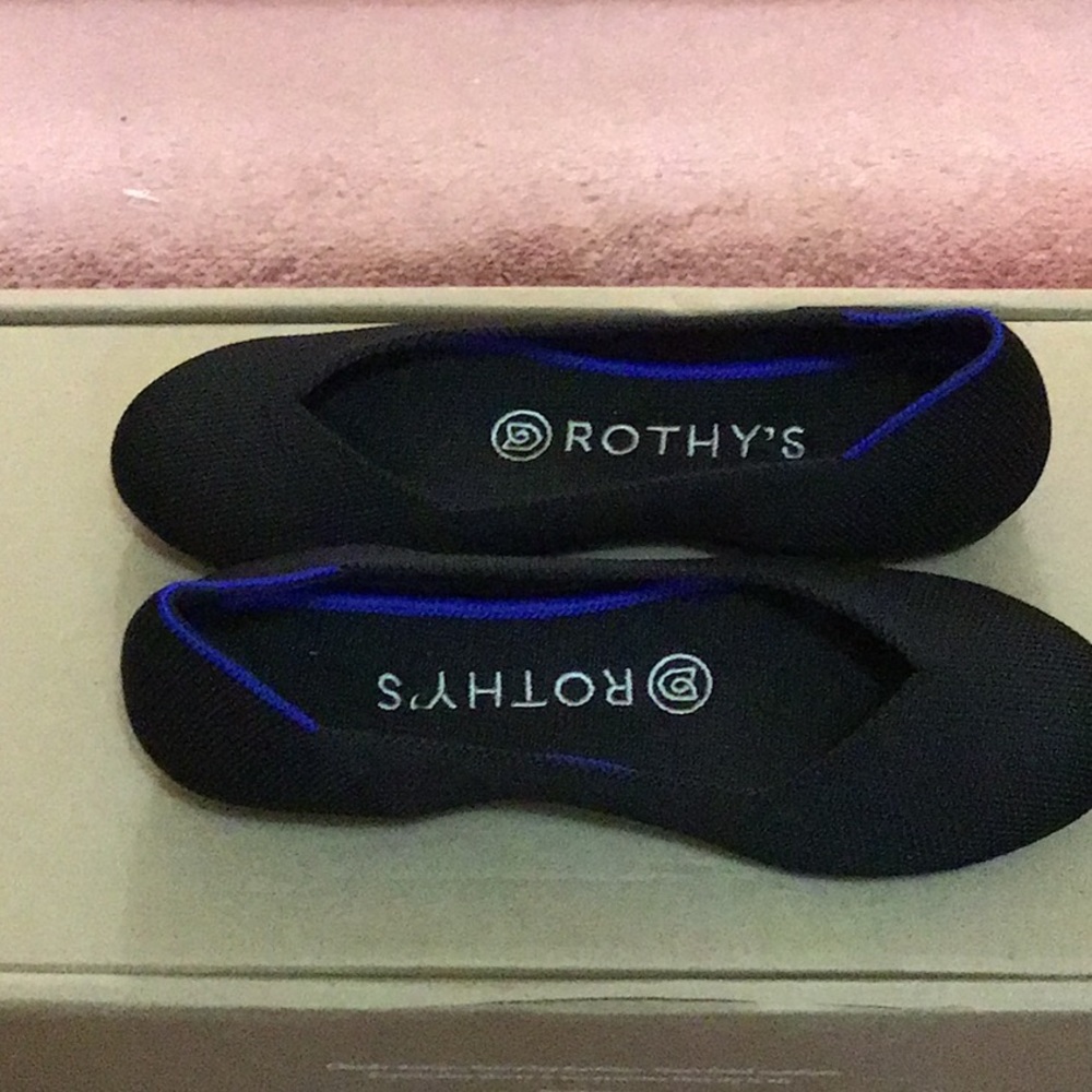 Rothys black flats shoe size 5